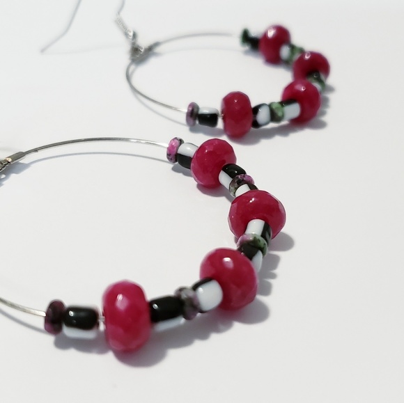 3$25 🌺🦋🌺HANDCRAFTED  EARRINGS 🌺🦋🌺 - Picture 2 of 3